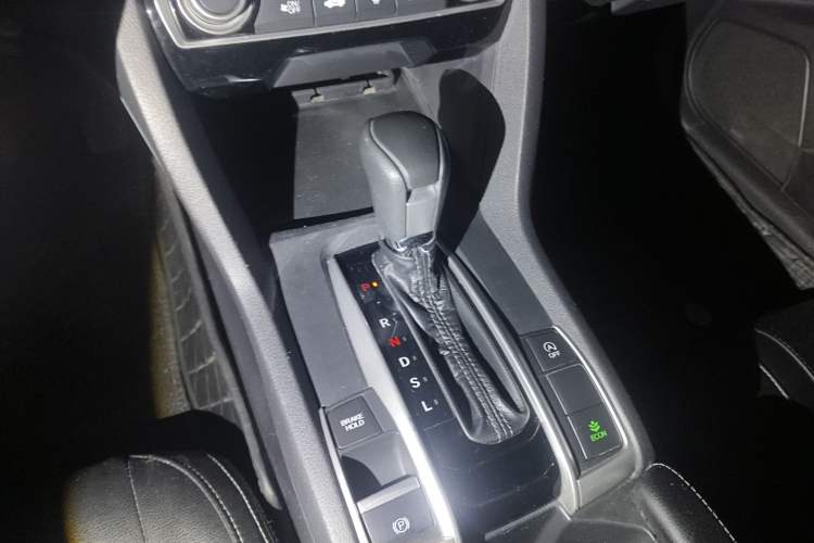 Used Honda Civic 2019 220TURBO CVT Dynamic Edition China VI Gear Lever