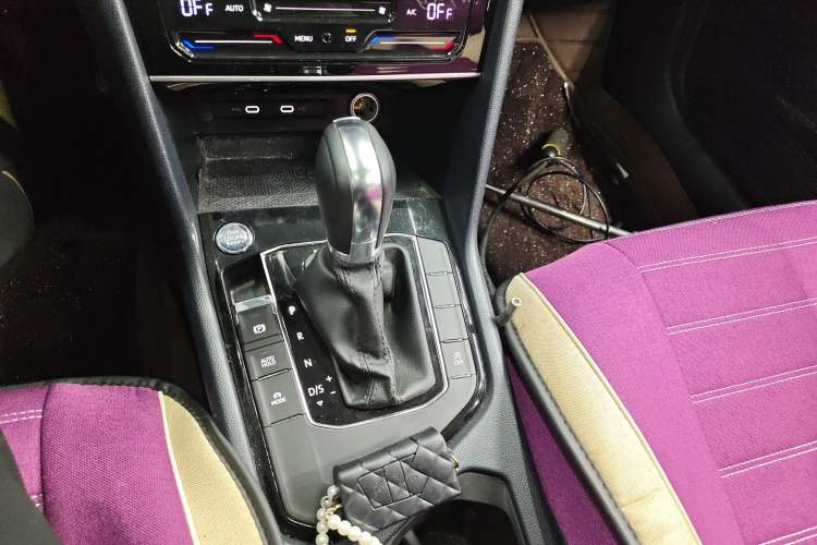 Used Volkswagen Tharu 2023 300TSI Two-Wheel-Drive Full Moon Edition