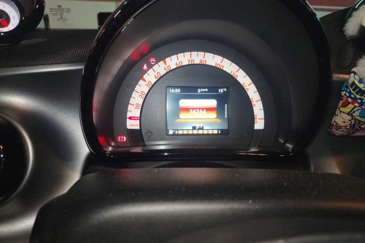 Used smart fortwo 2016 0.9T 66kW Hardtop Pioneer Edition