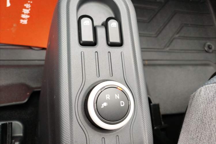 Used Wuling Hongguang MINIEV 2022 Macaron Premium Model – Lithium Iron Phosphate