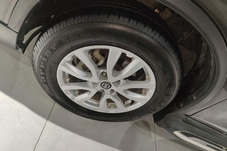 Used Nissan X-Trail 2019 2.0L CVT Smart Connect Comfort Edition 2WD
