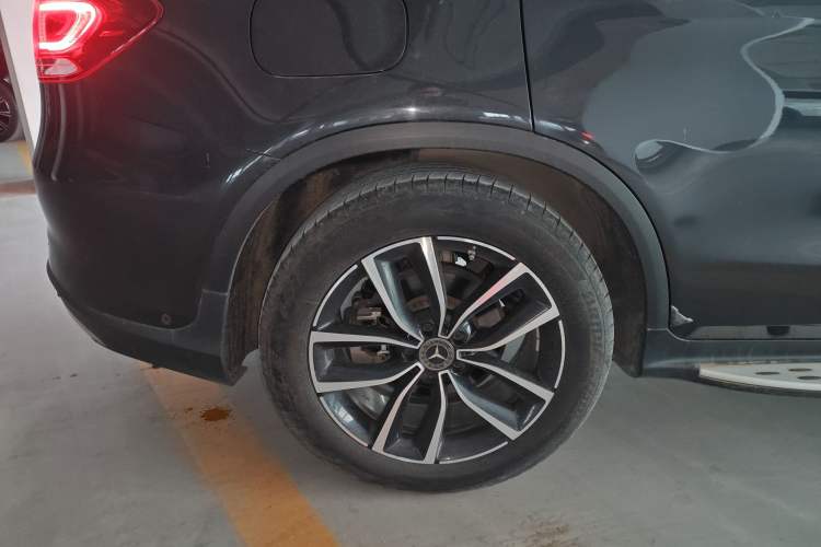 Used Mercedes-Benz GLC 2021 GLC 300 L 4MATIC Dynamic Model Right Rear Wheel Hub