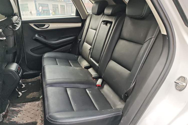 Used Zotye SR7 2016 1.5T CVT Cube Heart Edition China IV Standard
