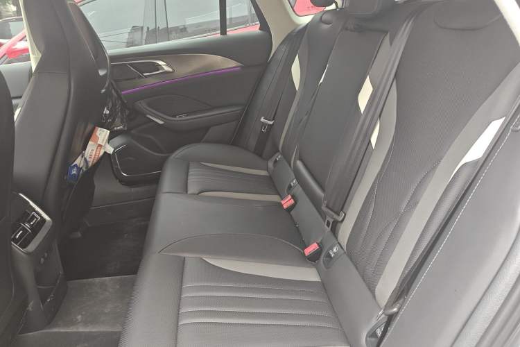 Used Hongqi H6 2025 2.0T Zhiyuan Edition