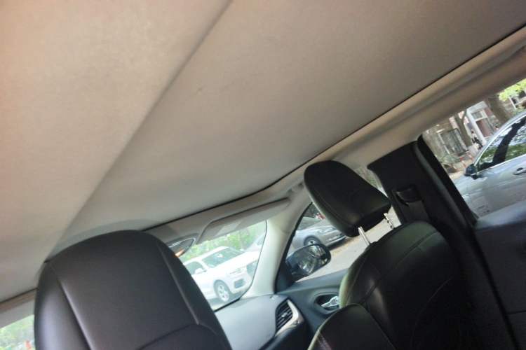Used Jeep Cherokee 2016 2.0L Superior Edition
