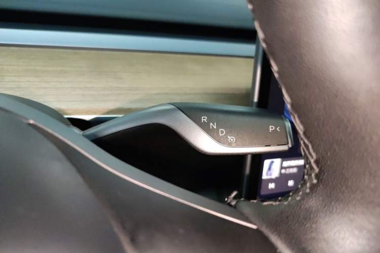 Used Tesla Model Y 2021 Standard Range Rear-Wheel Drive Version Gear Lever