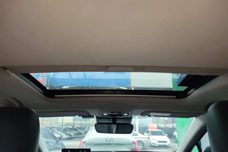 Used Toyota bZ3 2023 616 km Long-Range Premium
