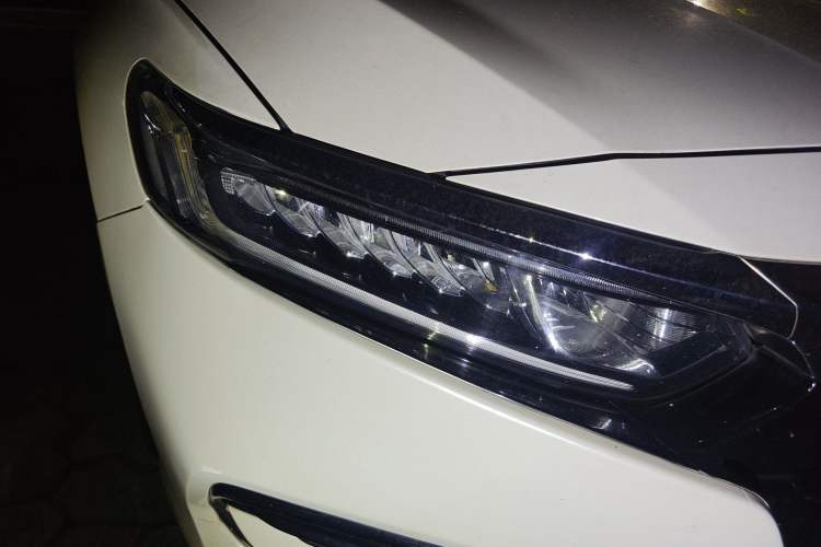 Used Honda Accord 2018 230TURBO Comfort Edition China VI Emission Standard Right Front Headlight