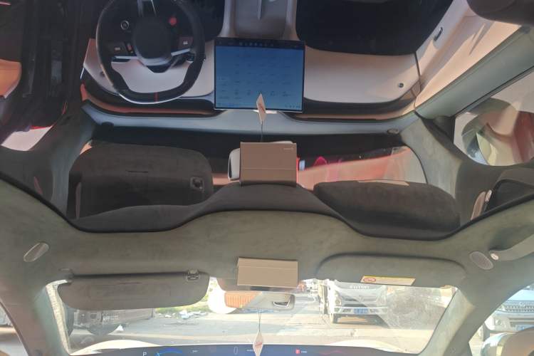 Used Xiaomi Auto YU7 2025 Ultra-Long Range High-Performance All-Wheel-Drive Max Edition