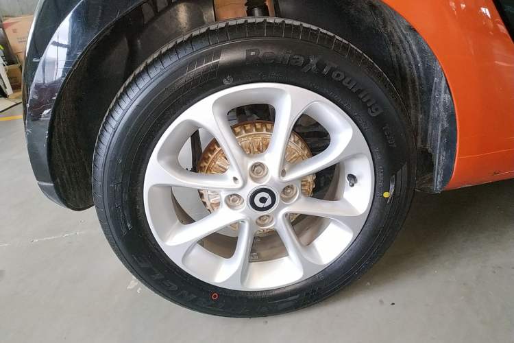 Used smart fortwo 2015 1.0L 52 kW hardtop Dynamic version