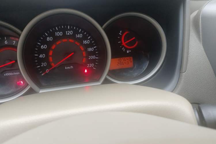 Used Nissan Sylphy 2016 Classic 1.6XL Manual Luxury Edition Odometer Close Up