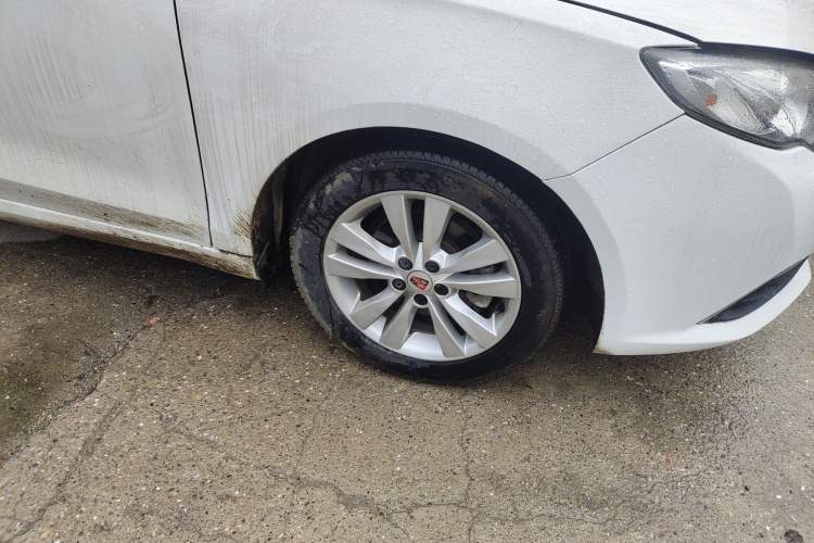 Used Roewe 360 2015 1.5L Automatic Luxury Edition
