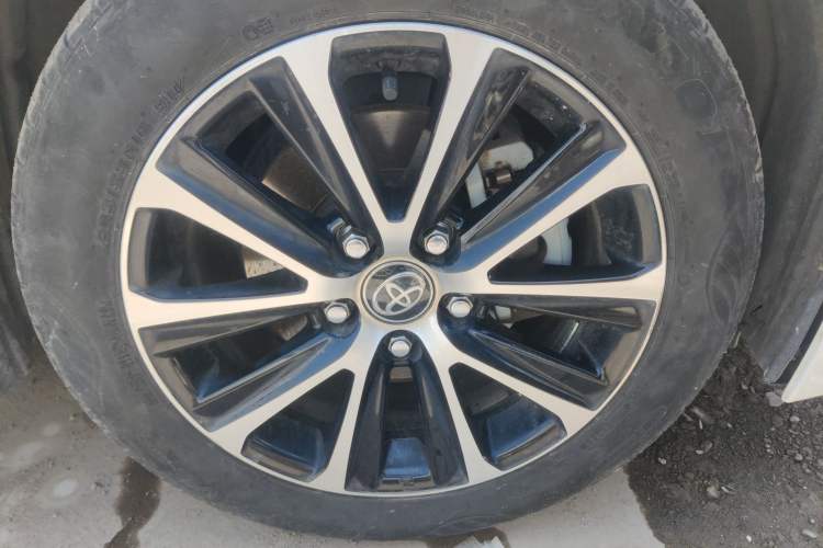 Used Toyota Levin 2023 Smart Electric Hybrid Dual-Engine 1.8L Leading Edition Right Front Wheel Hub