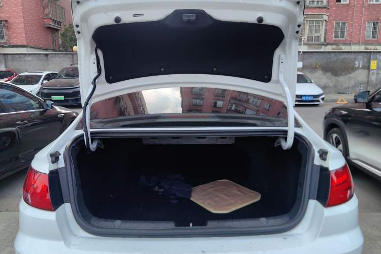 Used Livan Maple 60s 2022 Easy-to-Replace Version Lithium Iron Phosphate
