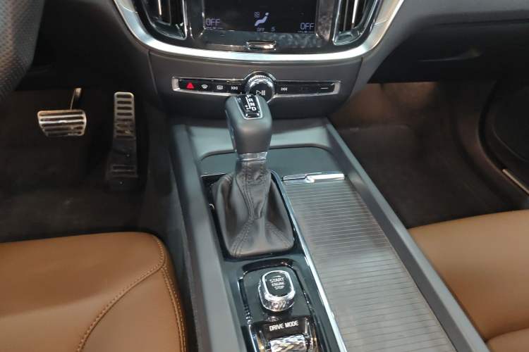 Used Volvo S60 2021 T4 Zhiyi Luxury Edition