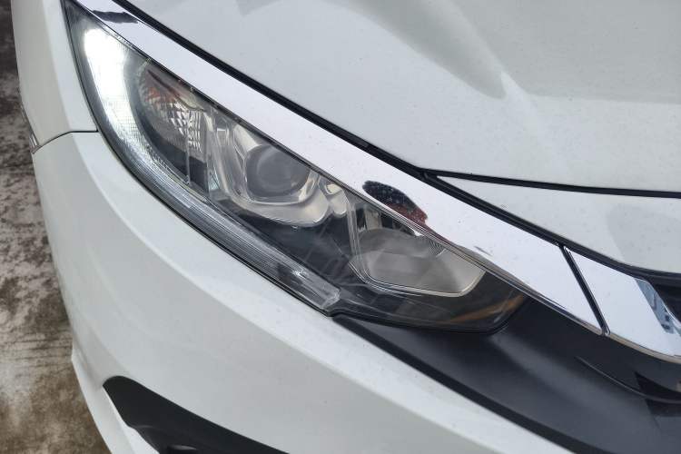 Used Honda Civic 2016 220TURBO CVT Luxury Edition
