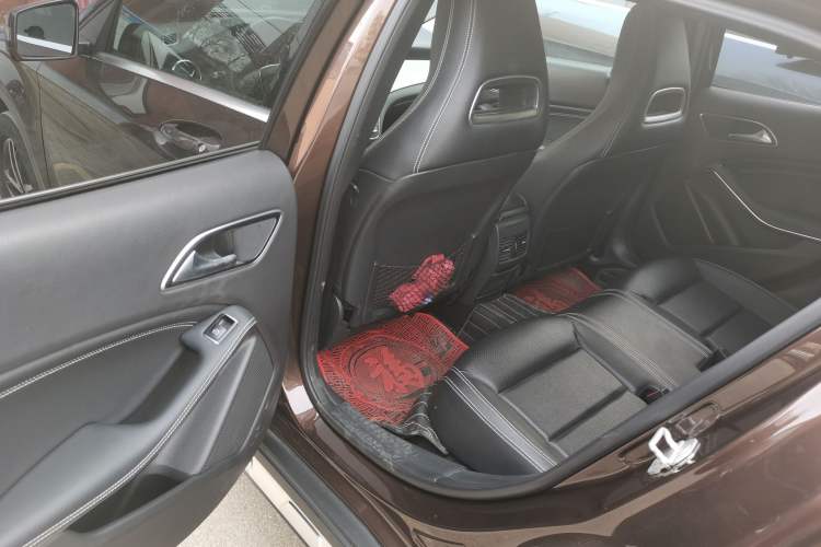 Used Mercedes-Benz GLA 2015 GLA 220 4MATIC Fashion Model