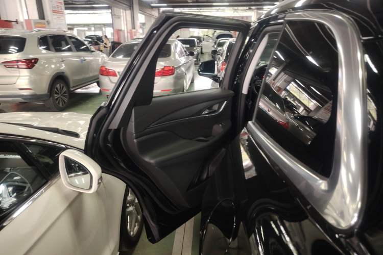 Used Buick Enclave 2022 652T Two-Wheel-Drive Prestige 7-Seater
