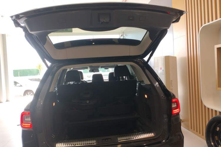 Used Hongqi HS7 2022 3.0T Automatic All-Wheel Drive ZhiLian Flagship Edition Five Seats Trunk