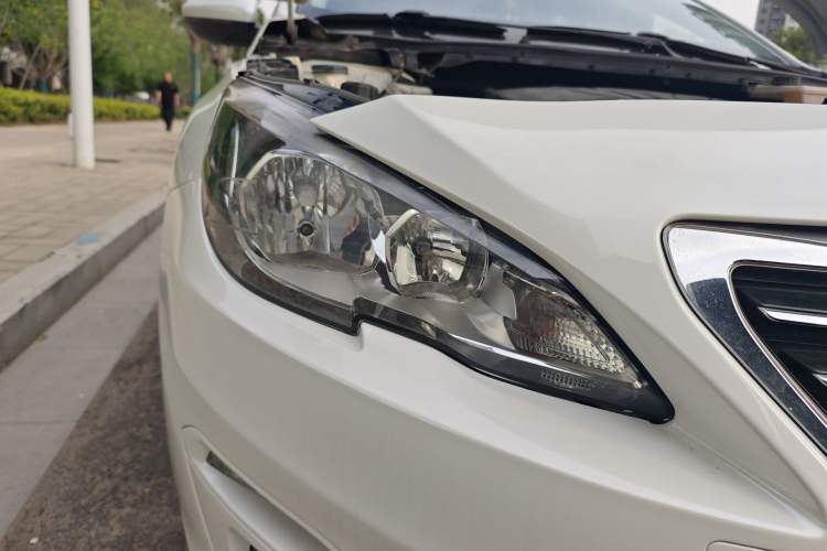 Used Peugeot 408 2014 1.8L Automatic Luxury Edition