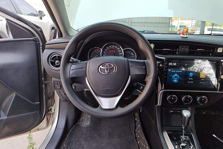 Used Toyota Corolla 2017 Revised Version 1.2T S-CVT GL