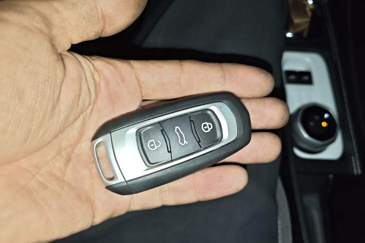 Used Geely Galaxy Panda 2025 210 km – Yuanqi Bear
