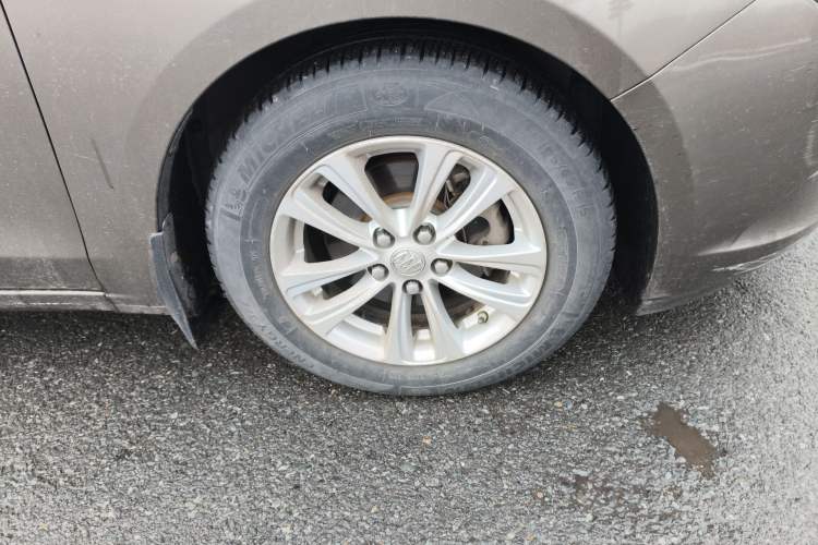 Used Buick GT 2015 15N Manual Entry-Level Trim
