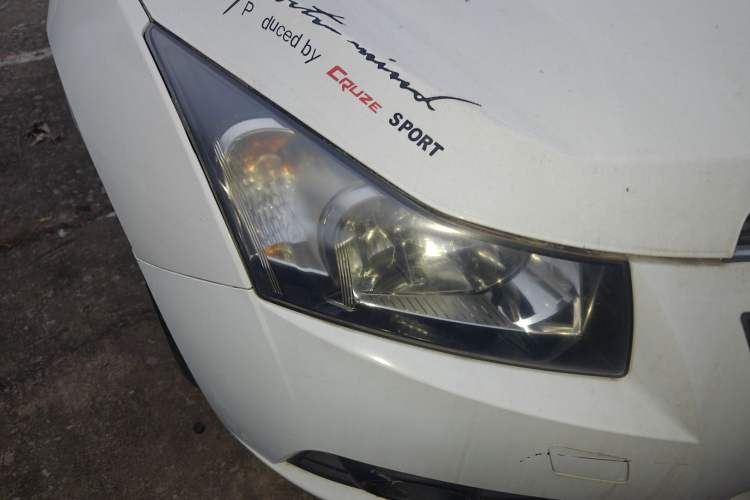 Used Chevrolet Cruze 2011 1.6L SE MT Transformers Edition