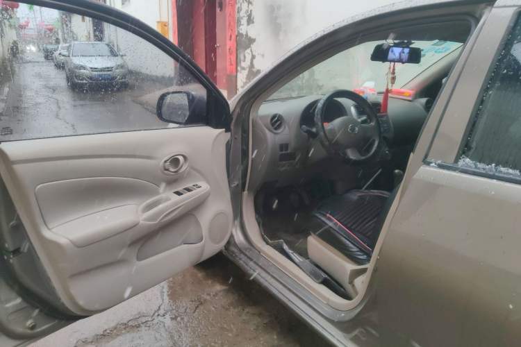 Used Nissan Sunny 2011 1.5XE Manual Comfort Edition
