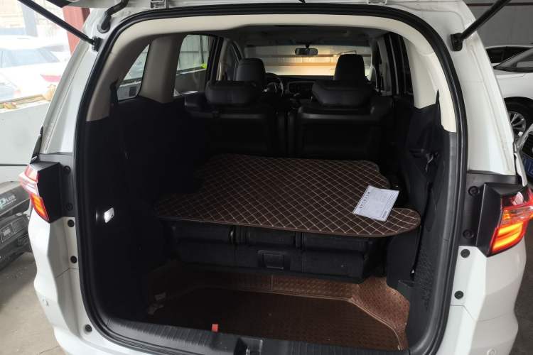 Used Honda Odyssey 2018 2.4L Smart Edition Trunk