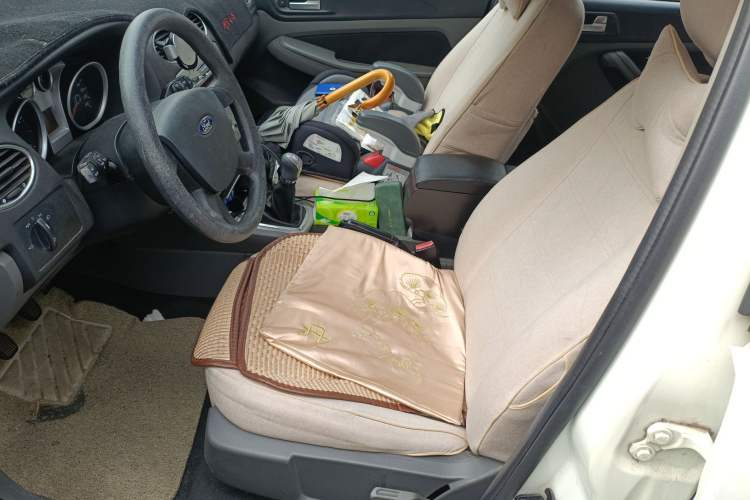 Used Ford Focus 2011 Hatchback 1.8L Manual Classic Model