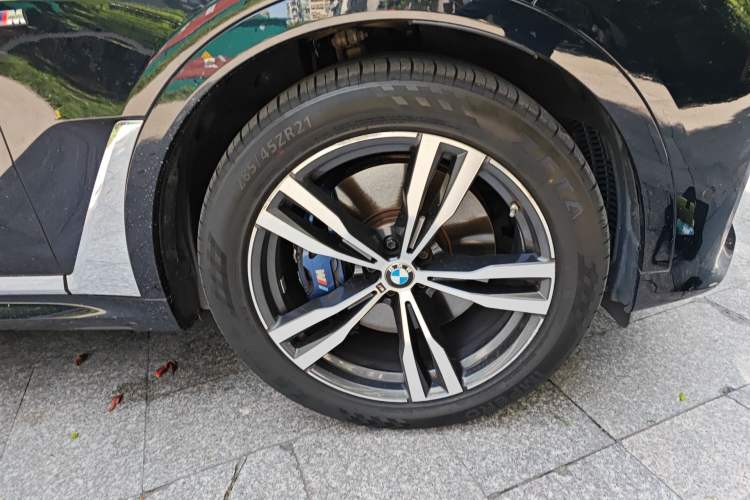 Used BMW X7 2020 xDrive40i Luxury M Sport Package
