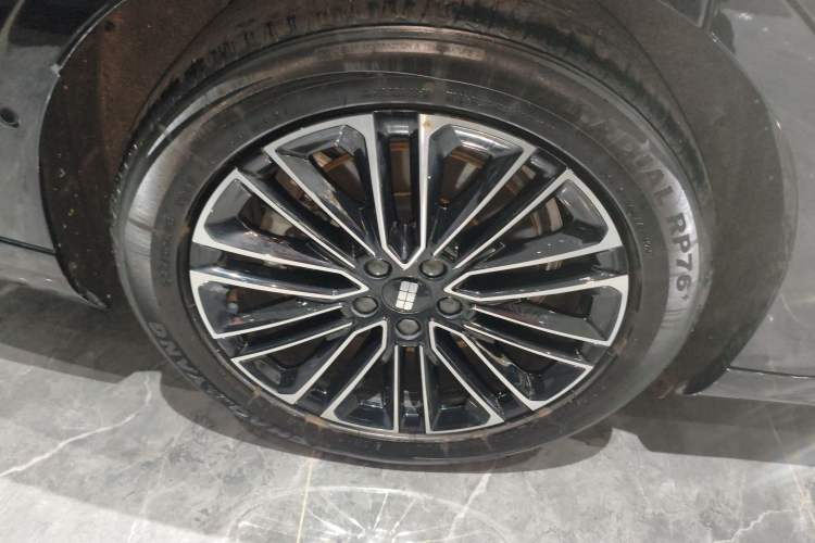 Used Geely Galaxy 8 2025 130km EM-i Deluxe Edition
