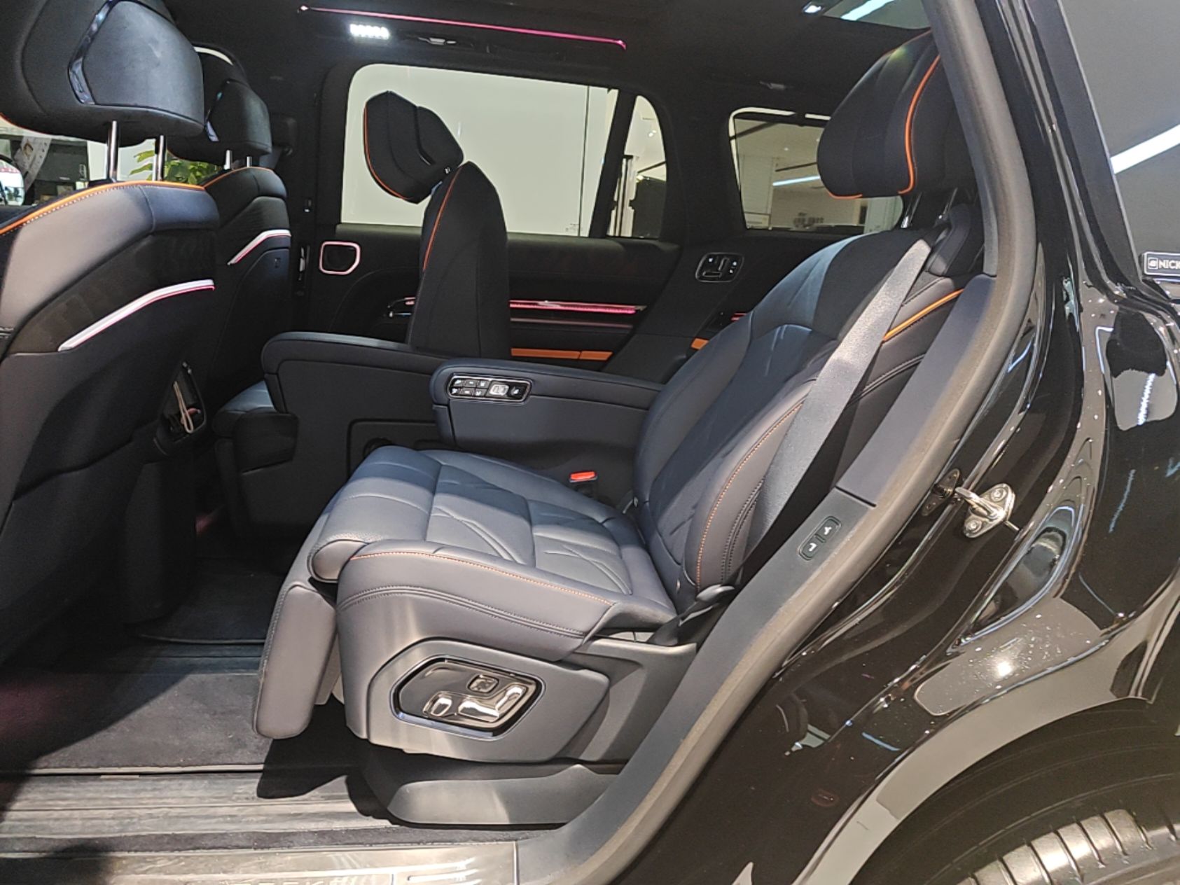Zeekr 9X 2025 Moon Black Edition 70kWh — снимка 20
