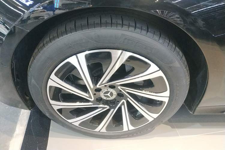 Used Mercedes-Benz E-Class 2024 E 300 L Luxury Model