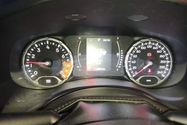 Used Jeep Renegade 2017 180T Automatic Jingneng Edition Instrument Cluster
