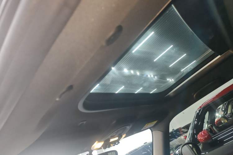Used MINI 2021 1.5T Three-Door Sharp Edition Headliner