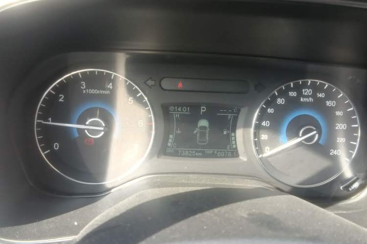 Used Dongfeng Fengon 580 2017 1.5T CVT Smart Style Model Instrument Cluster