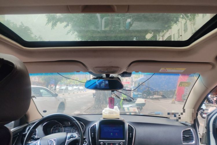 Used Baojun 560 2016 1.8L iAMT Luxury Model Headliner