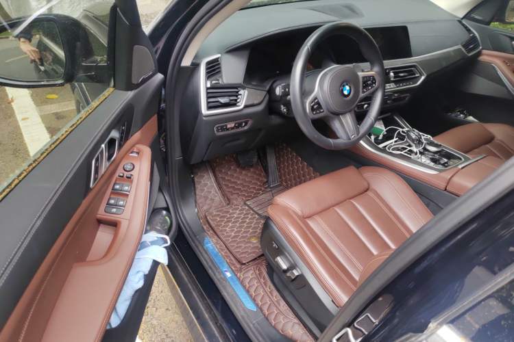 Used BMW X5 2020 xDrive30i M Sport Package Driver Seat