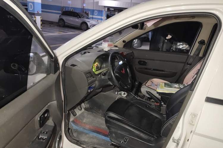 Used Wuling Hongguang 2021 1.5L Revised S Base Version Hydraulic Power Steering LAR Driver Seat