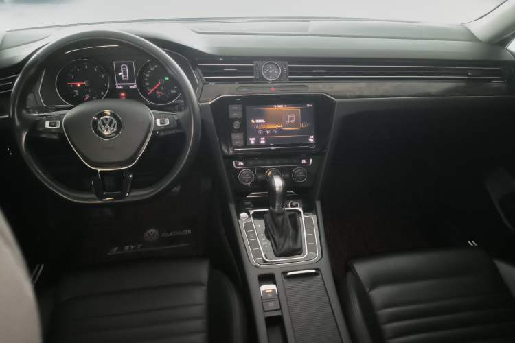 Used Volkswagen Magotan 2019 330TSI DSG Luxury Model China V Standard