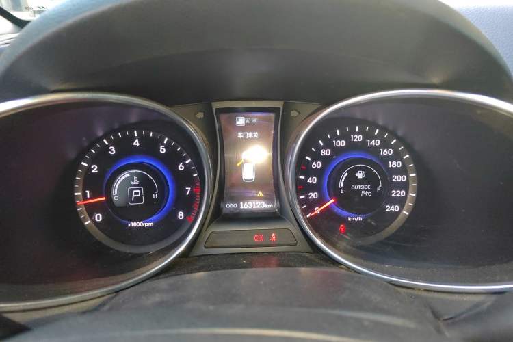 Used Hyundai Grand SantaFe 2013 3.0L 7-Seater Four-Wheel-Drive Comfort Edition
