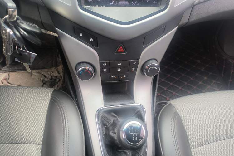 Used Chevrolet Cruze 2014 1.6L SL Millionth Anniversary Edition MT
