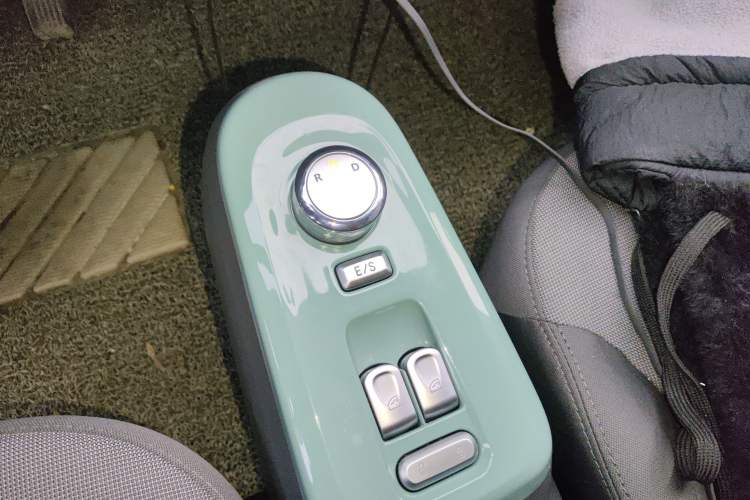 Used CHANGAN NEVO Lumin 2024 130km Qingyue Version Gear Lever