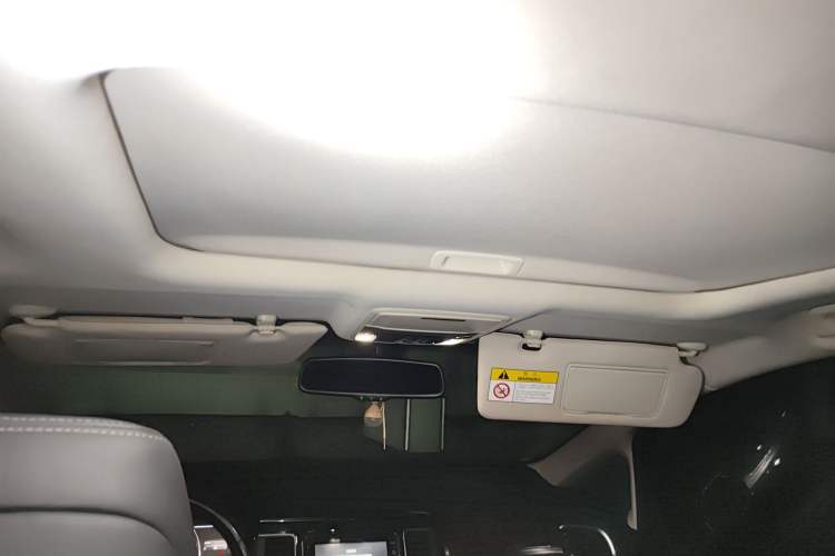 Used Honda Elysion 2016 2.4L Supreme Edition
