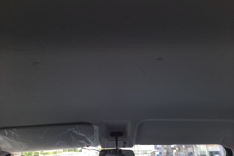 Used Wuling Yangguang 2025 Model 400km Bus Edition—Comfort Edition
