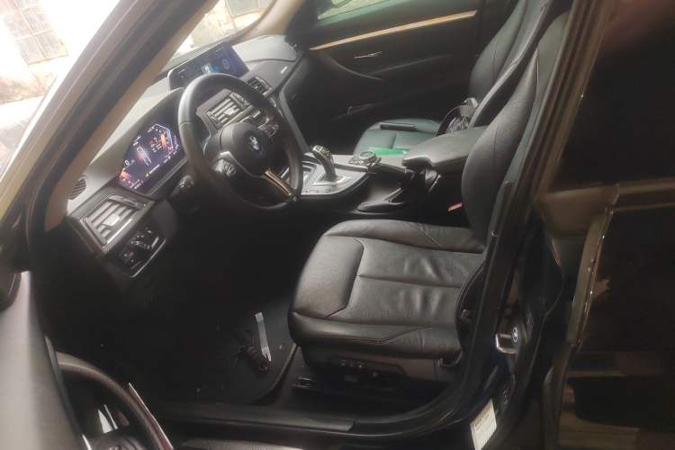 Used BMW 3 Series GT 2013 328i Sport Design Package Driver Seat