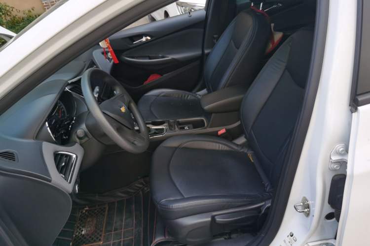 Used Chevrolet Cruze 2017 1.5L Automatic Pioneer Sunroof Edition