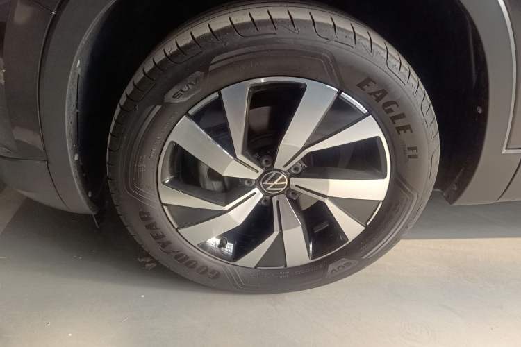 Used Volkswagen Tayron 2022 280TSI Two-Wheel Drive Luxury Smart Connectivity Version Exterior 4